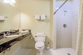 Whispering Pines by Hotel O Whitestone VA