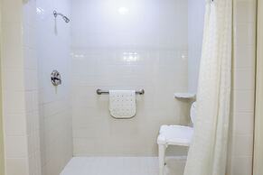 Whispering Pines by Hotel O Whitestone VA