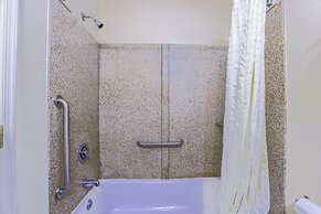Whispering Pines by Hotel O Whitestone VA