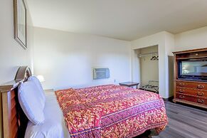 Whispering Pines by Hotel O Whitestone VA
