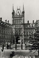 St. Pancras, London, Autograph Collection