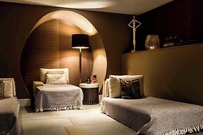 St. Pancras, London, Autograph Collection