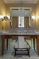 St. Pancras, London, Autograph Collection