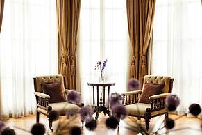 St. Pancras, London, Autograph Collection