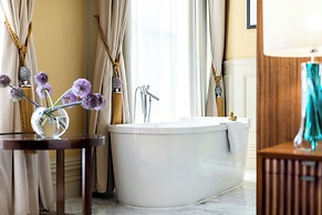 St. Pancras, London, Autograph Collection