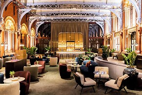 St. Pancras, London, Autograph Collection