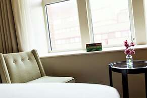 St. Pancras, London, Autograph Collection