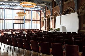 St. Pancras, London, Autograph Collection