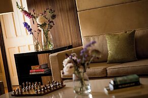 St. Pancras, London, Autograph Collection