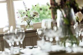 St. Pancras, London, Autograph Collection