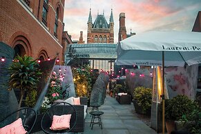 St. Pancras, London, Autograph Collection