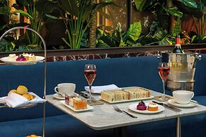 St. Pancras, London, Autograph Collection