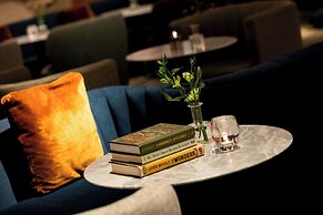 St. Pancras, London, Autograph Collection