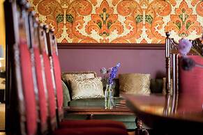 St. Pancras, London, Autograph Collection