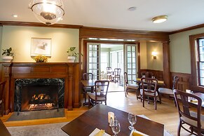 Swift House Inn