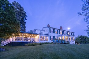 Swift House Inn