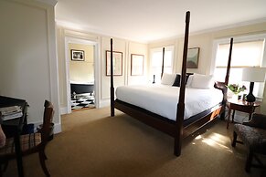 Swift House Inn