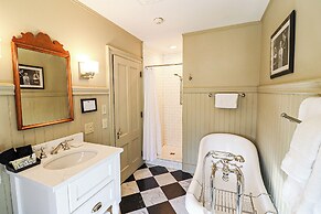Swift House Inn