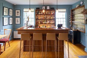 Swift House Inn