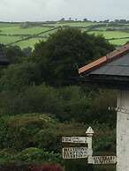 Exmoor House - Guest House