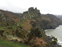 Exmoor House - Guest House