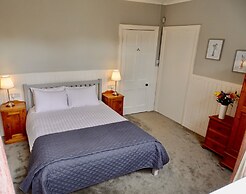 Exmoor House - Guest House