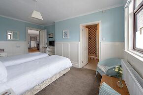 Exmoor House - Guest House