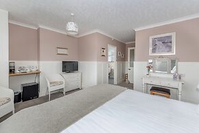 Exmoor House - Guest House