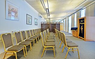 Ruth Daniel Residence