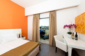 Ruth Daniel Residence