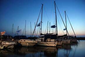 Ruth Daniel Residence