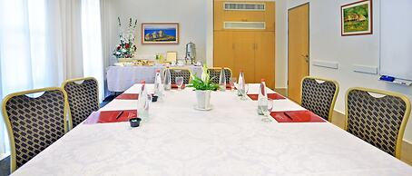 Ruth Daniel Residence