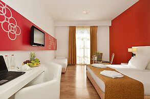 Ruth Daniel Residence