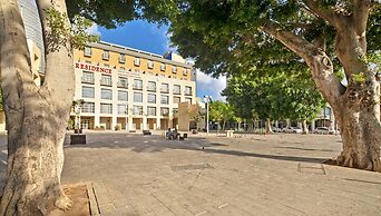 Ruth Daniel Residence