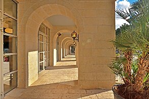 Ruth Daniel Residence