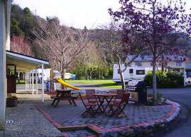 Leith Valley Holiday Park & Motels