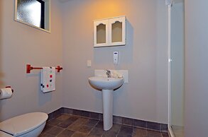 Leith Valley Holiday Park & Motels