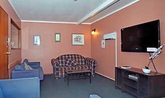 Leith Valley Holiday Park & Motels