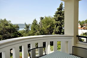 Villa Fani - Apartments and Rooms