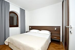 Villa Fani - Apartments and Rooms