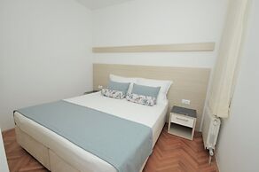 Villa Fani - Apartments and Rooms