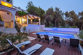 Villa Fani - Apartments and Rooms