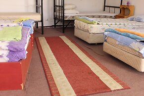 Valleypark Hotel - Hostel