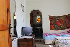 Valleypark Hotel - Hostel