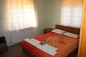 Valleypark Hotel - Hostel