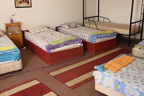 Valleypark Hotel - Hostel