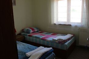 Valleypark Hotel - Hostel