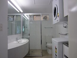 Tradewinds McLeod Holiday Apartments