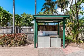 Tradewinds McLeod Holiday Apartments