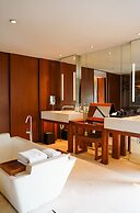 Hansar Bangkok Hotel